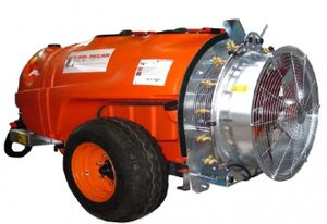 trailed agricultural atomizer