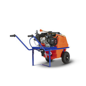 electrically-powered wheeled sprayer