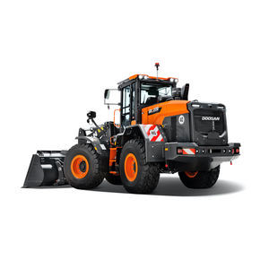rubber-tired loader