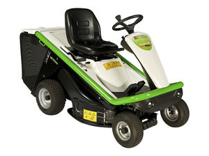 riding lawn mower
