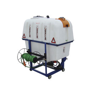 mounted sprayer / pull-type / garden