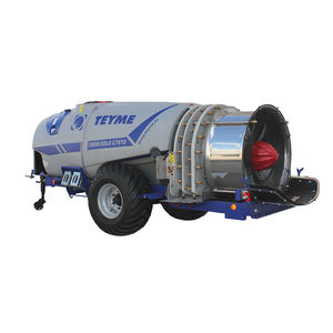 trailed agricultural atomizer