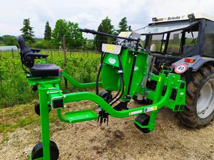 mounted row crop cultivator