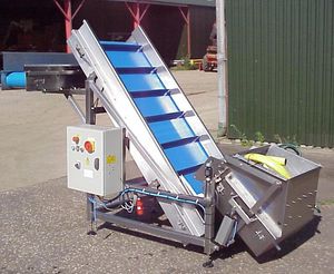 potato cleaner-loader