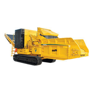 self-propelled wood chipper