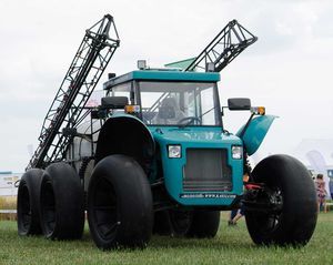self-propelled sprayer