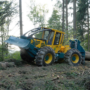 self-propelled forestry skidder