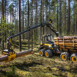 forestry forwarder log loader