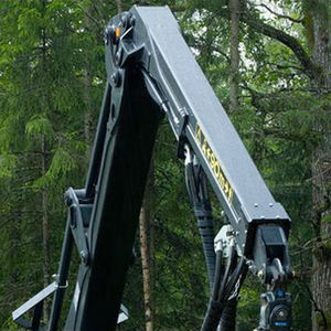 knuckle boom forestry crane 1