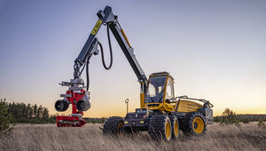 rubber-tired forestry harvester