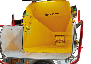 towed wood chipper 1