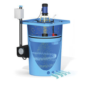 Aquaculture filter with oxygenator