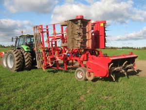 mounted row crop cultivator