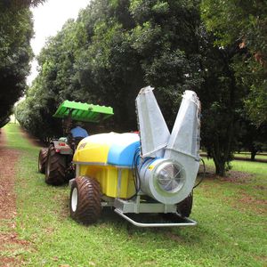 trailed agricultural atomizer / for arboriculture / centrifugal / air blast