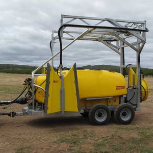 trailed agricultural atomizer / for viticulture / air blast