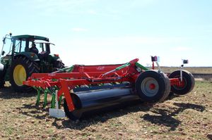 towed field cultivator