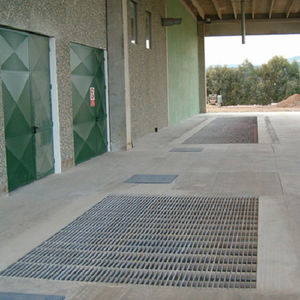 metal floor panel