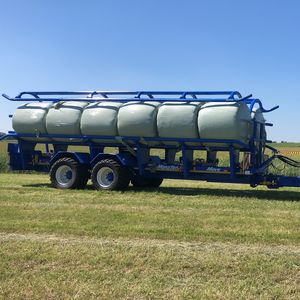 round bale loader