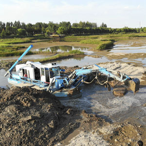 hydraulic dredger 1