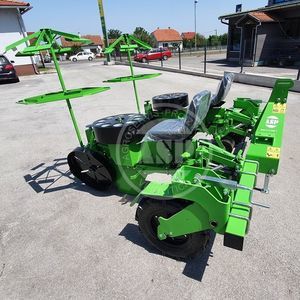 vegetable transplanter