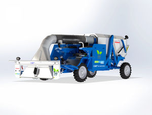 self-propelled trimming machine