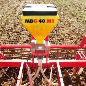 mounted fertilizer spreader