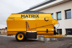 vertical mixing wagon