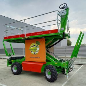 orchard harvest trolley