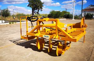 mulch lifter