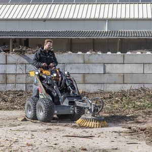 rubber-tired loader