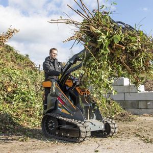 rubber-tired loader