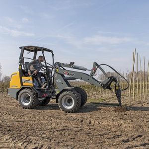 rubber-tired loader