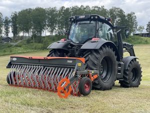 hopper seed drill 1