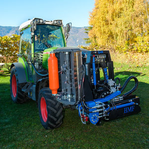multifunction tool carrier arm