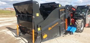mounted straw blower