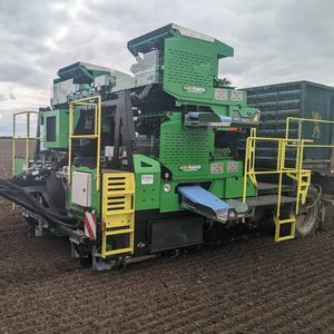 vegetable transplanter 1