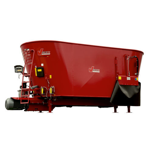 Vertical mixing wagon VMIX FIX PLUS Bernard van Lengerich