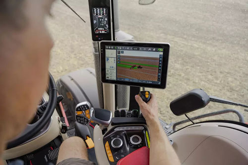 Integrated guidance system - AFS AccuGuide™ - CASE IH - for combine ...