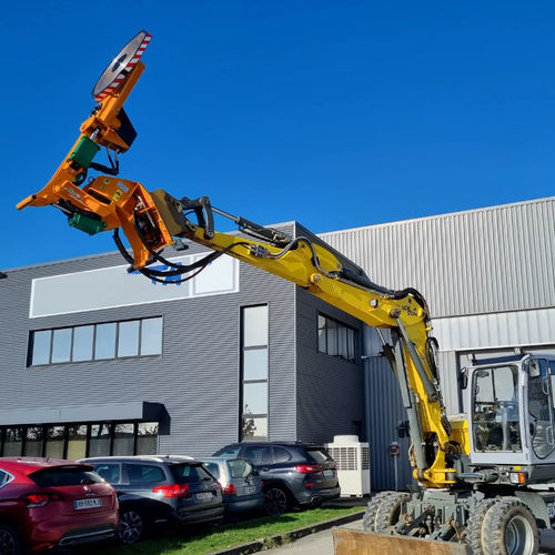 Hydraulic hedge trimmer - COUP'ECO - mounted
