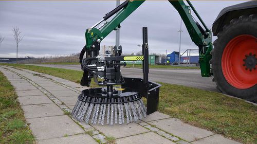 Mounted weeder - BR 90 - GreenTec A/S - brush
