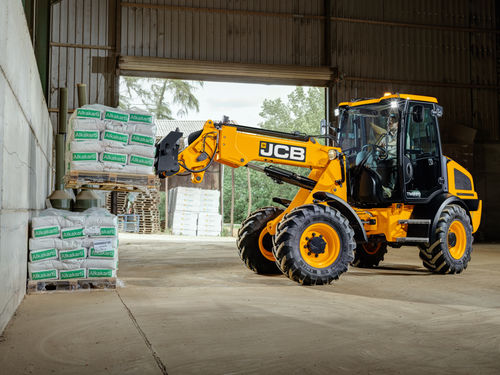 Rubber-tired loader - TM220 Agri - JCB - compact / telescopic / with cab