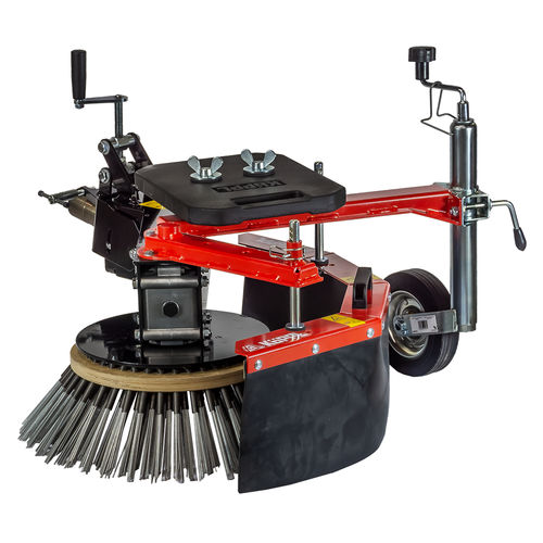 Mechanical weeder - KWE series - Köppl GmbH - mounted / brush