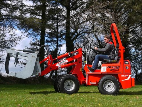 Rubber-tired loader - 26.26 - PICHON - compact / articulated
