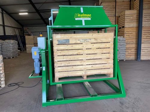 Tractor mounted box tipper - Agrar Systems B.V.