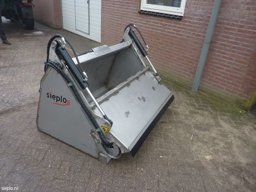 Silage unloading shovel bucket - Sieplo BV