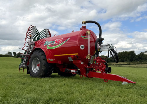 Single-axle slurry spreader - Farmline - SlurryKat Ltd. - towed