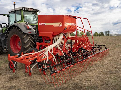 Pneumatic seed drill - SM-1909 - Solá Maquinaria Agrícola Solá, S.L. - tine / tractor-mounted / folding