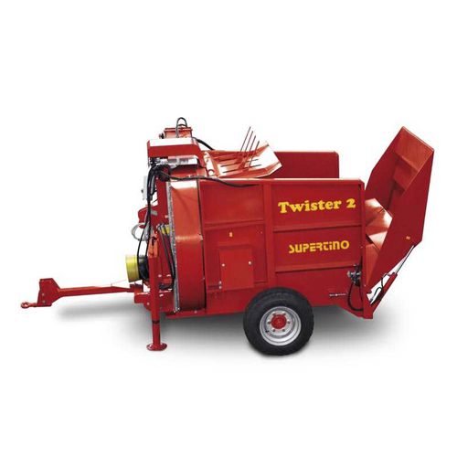 Towed straw spreader TWISTER 2 P SUPERTINO SRL PTOdriven / double