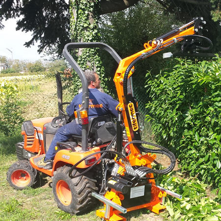 Hydraulic hedge cutter - TS260 - Tifermec Srl - mounted