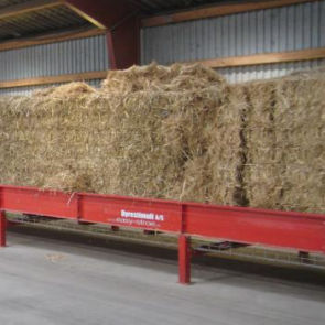 Feed conveyor - BT 170 - Cormall A/S - Dirk Gröndahl - hay bale / chain